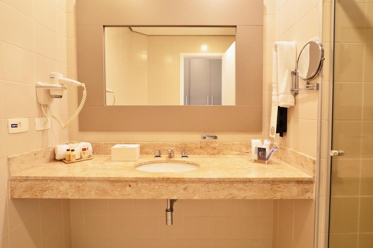 Gandini Hotel Itu Bagian luar foto