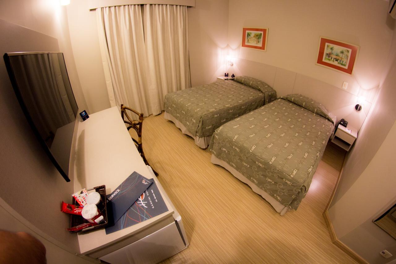 Gandini Hotel Itu Bagian luar foto